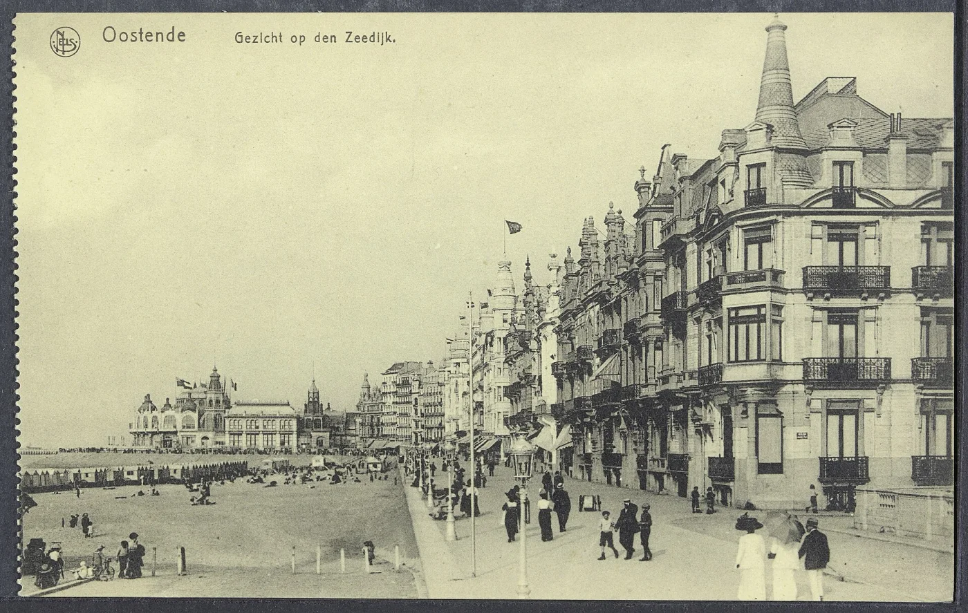 De Zeedijk rond 1905